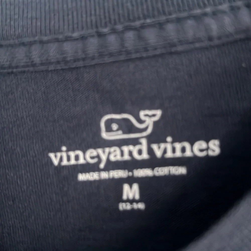 Vineyard Vines logo LS T-Shirt-Football 🏈 - Picture 4 of 5